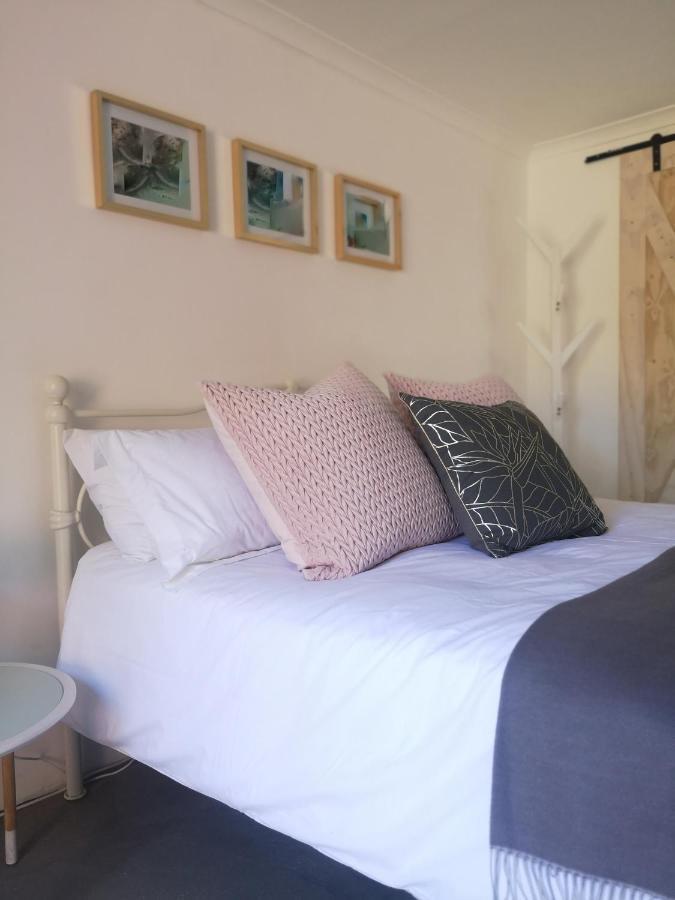 Secure, Private, Queen Room Close To Airport Port Elizabeth Bagian luar foto