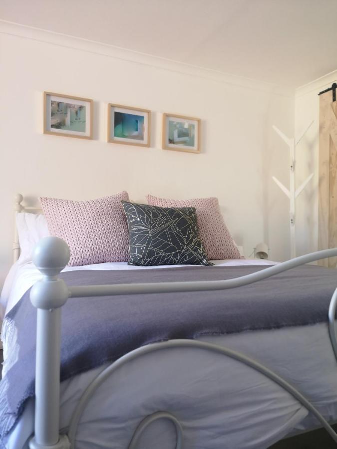 Secure, Private, Queen Room Close To Airport Port Elizabeth Bagian luar foto