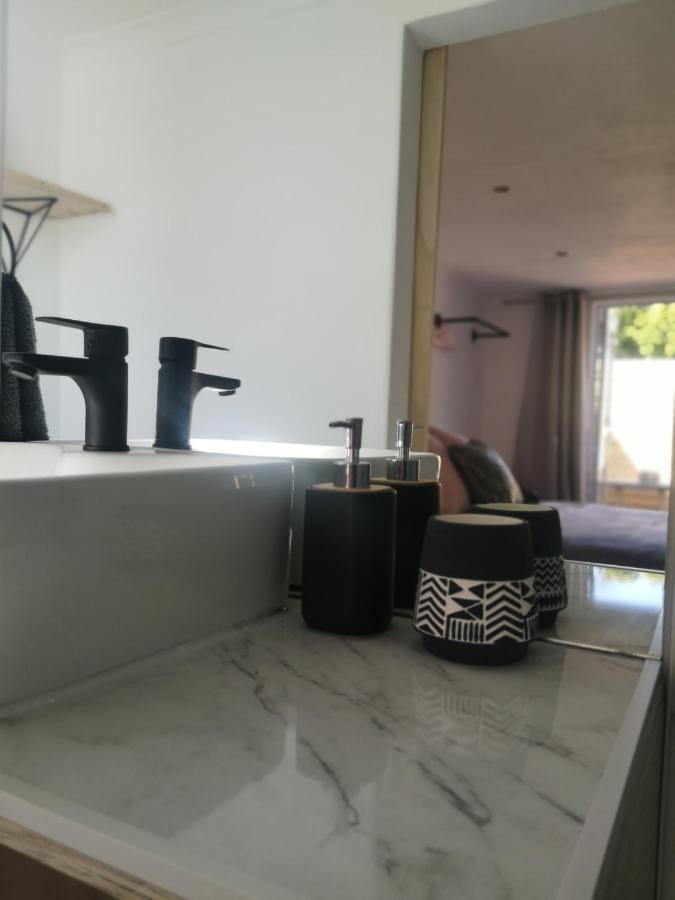 Secure, Private, Queen Room Close To Airport Port Elizabeth Bagian luar foto